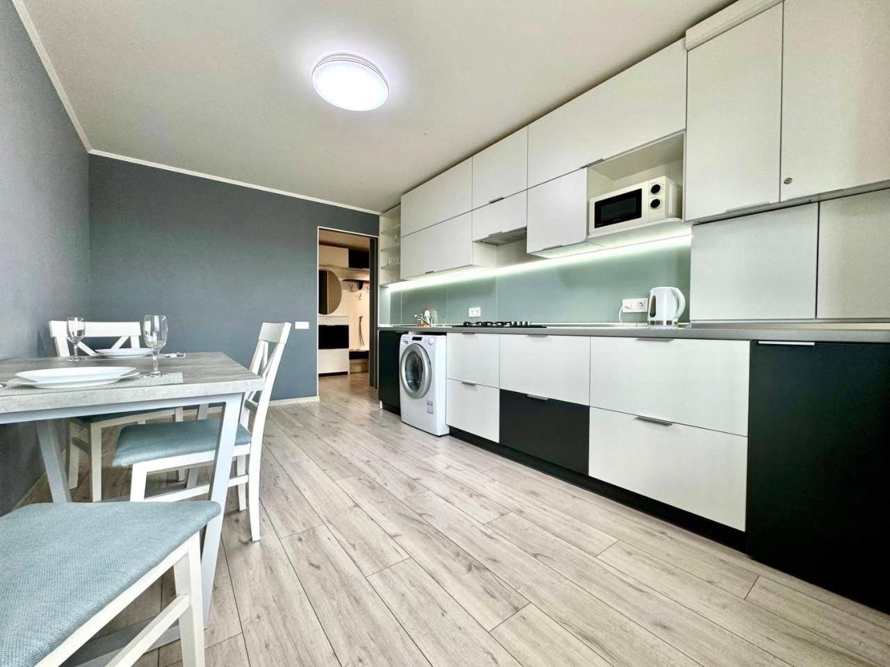 Apartpoltava Апартаменти Бізнес-Класу В Престижній Новобудові З Панорамним Балконом Центр Exterior foto